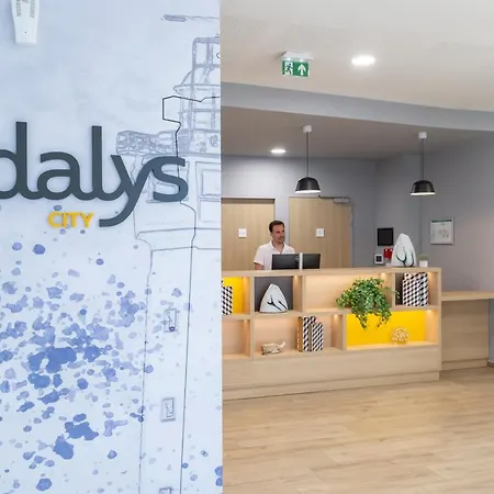 Aparthotel Odalys Centre 4*